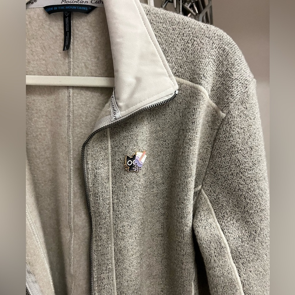 3/$15 Cute Boba Tea Cat Pin Brooch - Picture 4 of 5